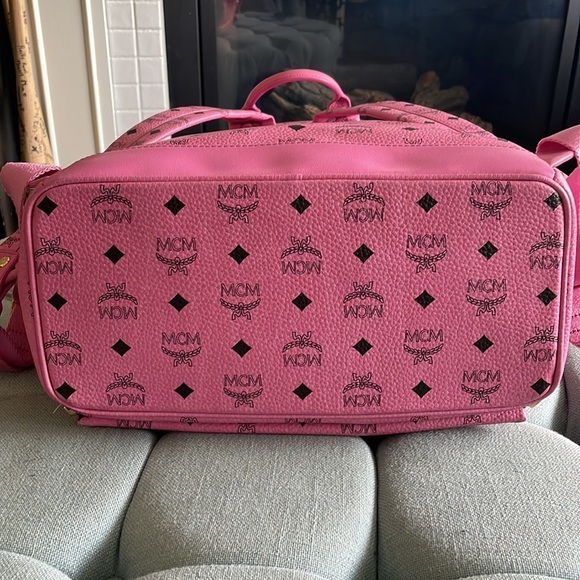 MCM Dual Stark Studded Visetos Pink Backpack - Picture 7 of 16